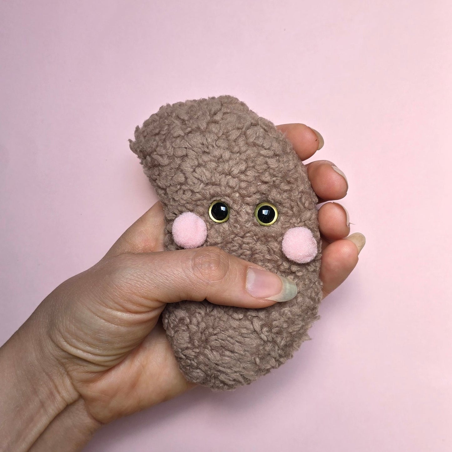 Stress Stuffie Rustilda is een verzwaringsknuffel die helpt bij stress, overprikkeling en angst.